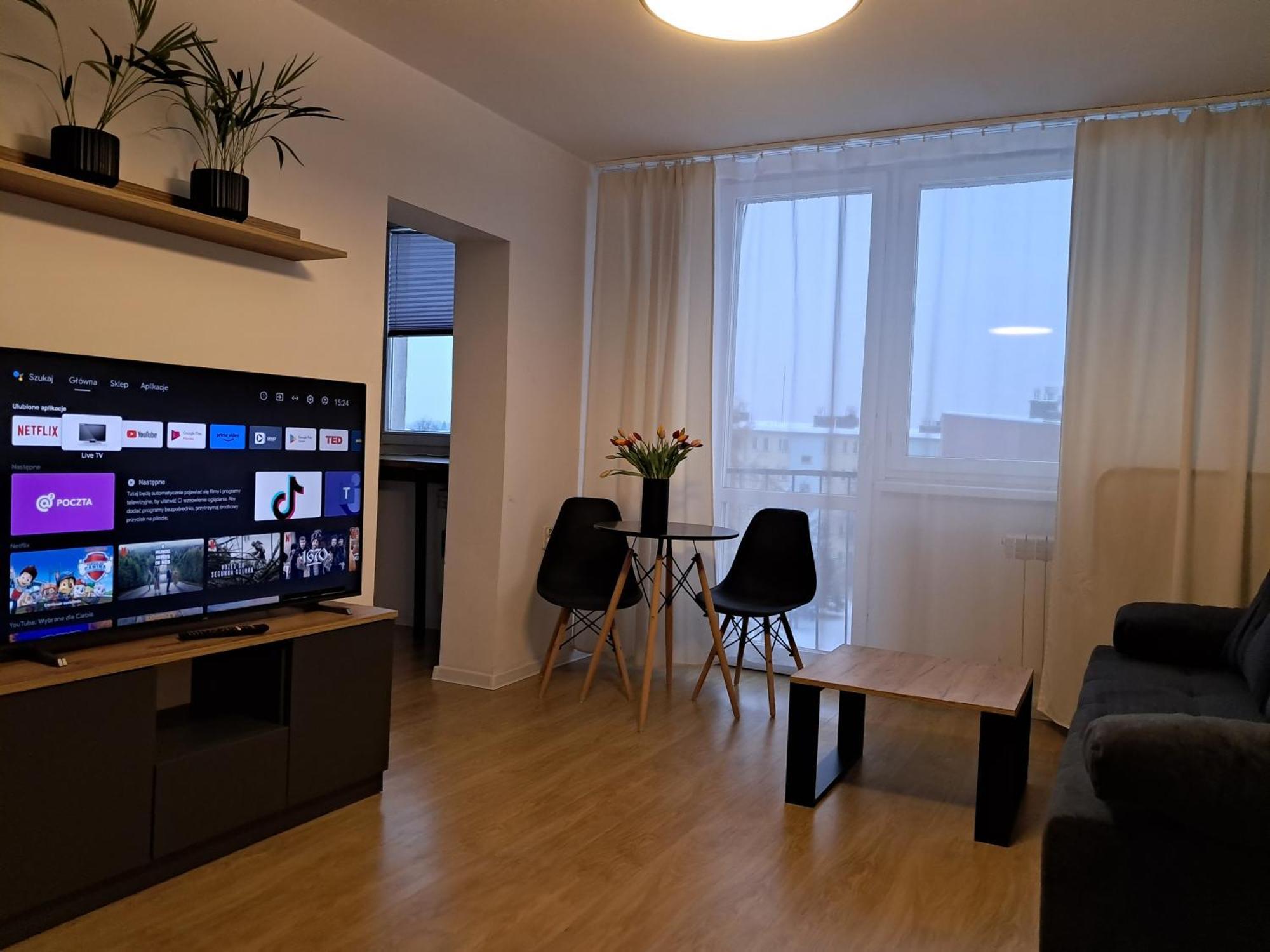 Kawalerka 28M Salon Z Kuchnia Centrum โนวิซอนช์ ภายนอก รูปภาพ